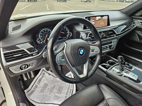 Used 2019 BMW 750i xDrive w/ Executive Package AWD/4WD image 16