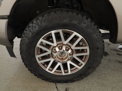 Used 2019 Ford F350 King Ranch w/ FX4 Off-Road Package image 7