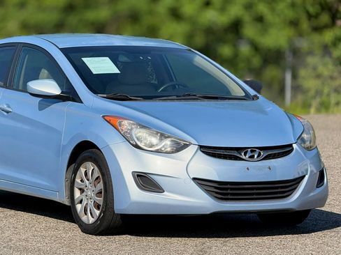 Used 2012 Hyundai Elantra GLS FWD image 15