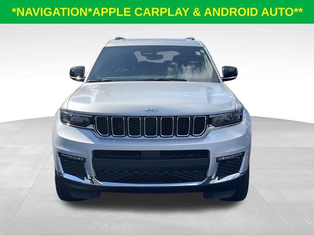 Used 2024 Jeep Grand Cherokee L Limited AWD/4WD image 2