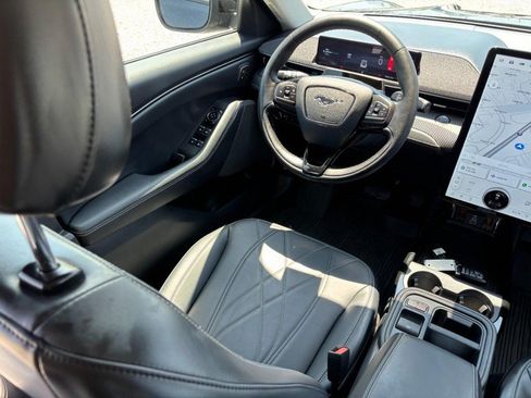 Used 2025 Ford Mustang Mach-E Select w/ Comfort Package Lite RWD image 14