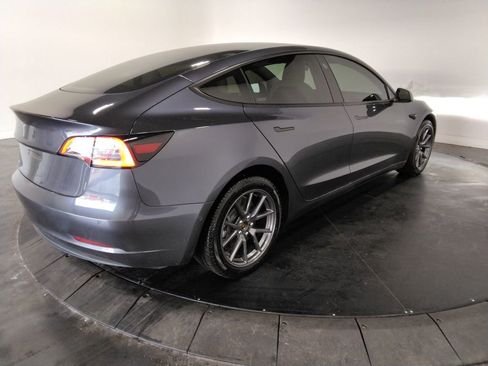 Used 2021 Tesla Model 3 Standard Range Plus image 6