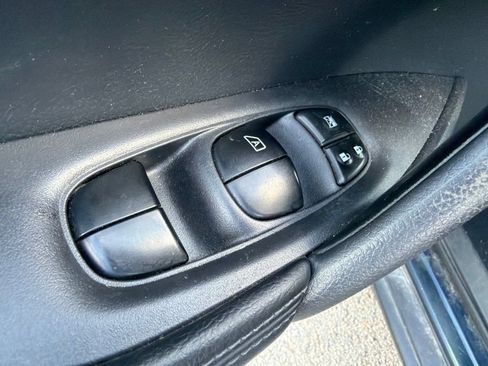 Used 2015 Nissan Rogue SV w/ SV Premium Package AWD/4WD image 18