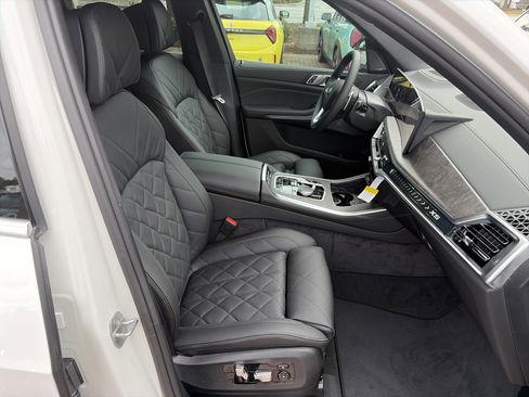 Used 2026 BMW X5 xDrive40i AWD/4WD image 15