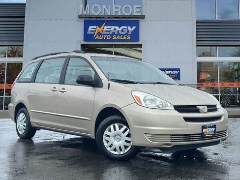 Used 2005 Toyota Sienna CE FWD image 1