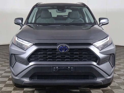 Used 2022 Toyota RAV4 XLE w/ Convenience Package image 10