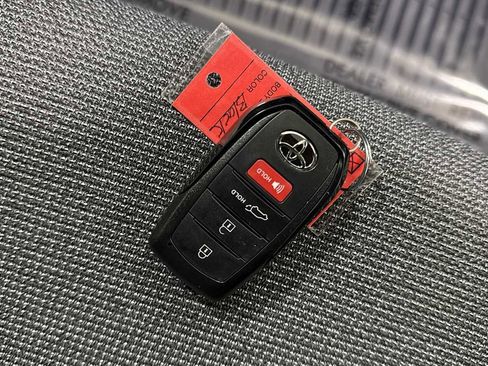 New 2026 Toyota bZ XLE Plus image 31