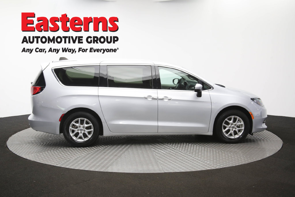 Used 2023 Chrysler Voyager LX FWD image 47