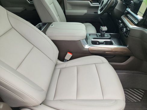 New 2026 Chevrolet Silverado 1500 LT AWD/4WD image 14