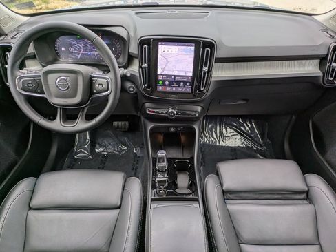 New 2026 Volvo XC40 B5 Plus w/ Protection Package Premier image 14