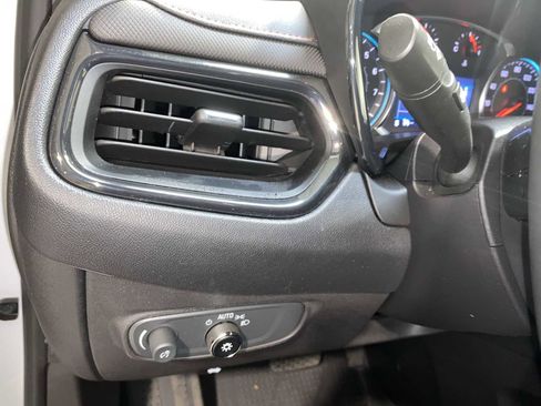 Used 2023 Chevrolet Equinox RS w/ LPO, Floor Liner Package AWD/4WD image 24