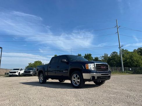 Used 2011 GMC Sierra 1500 SLE w/ Power Tech Package AWD/4WD image 5