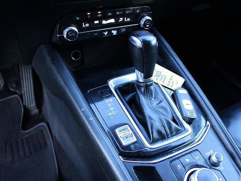 Used 2019 MAZDA CX-5 Touring FWD image 10