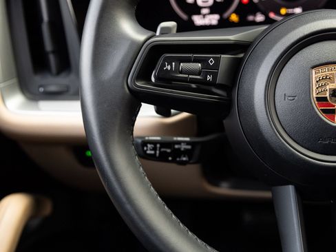 Certified 2024 Porsche Cayenne Coupe AWD/4WD image 15