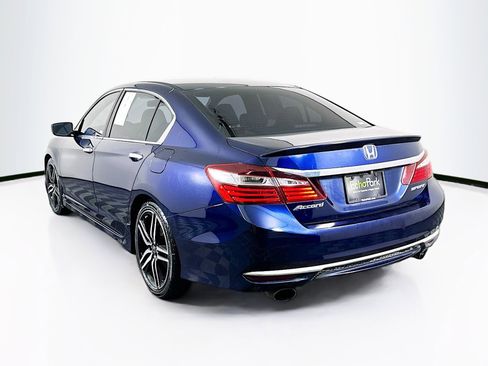 Used 2017 Honda Accord Sport image 5