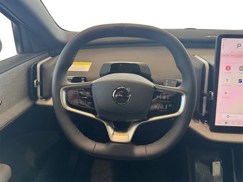 New 2026 Volvo EX30 Cross Country Ultra image 13