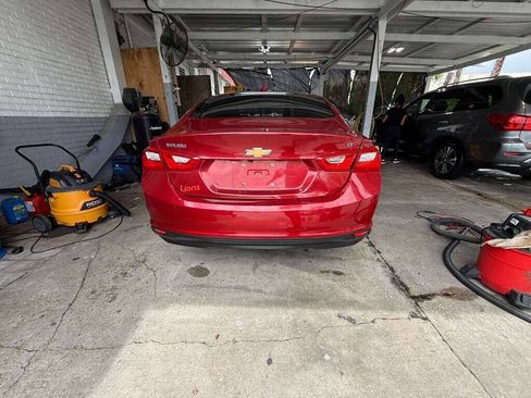 Used 2016 Chevrolet Malibu LT image 4