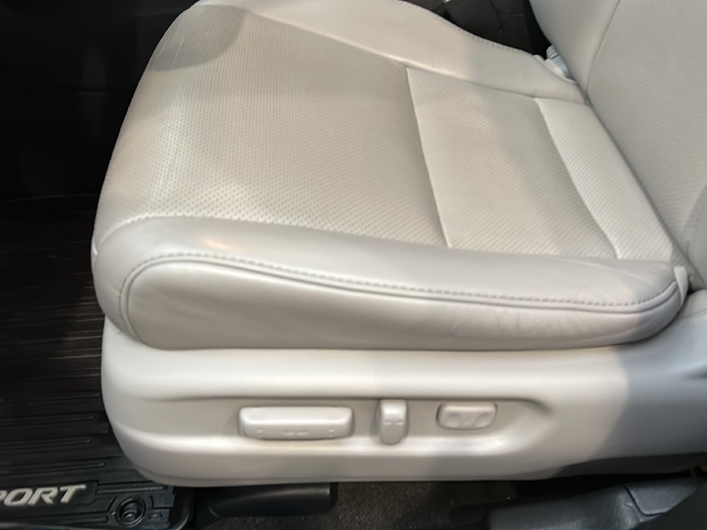 Certified 2023 Honda Passport EX-L image 15