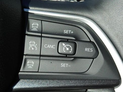 Used 2022 Jeep Grand Cherokee L Laredo w/ Luxury Tech Group I AWD/4WD image 28