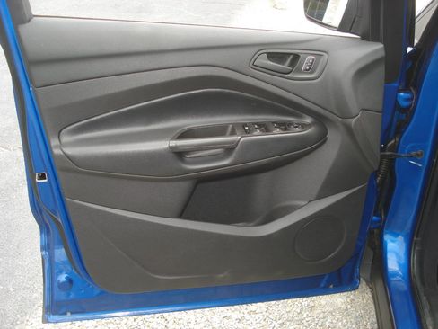 Used 2018 Ford Escape S FWD image 10