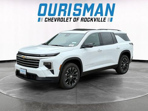 New 2026 Chevrolet Traverse LT w/ Sun and Wheel Package FWD image 2