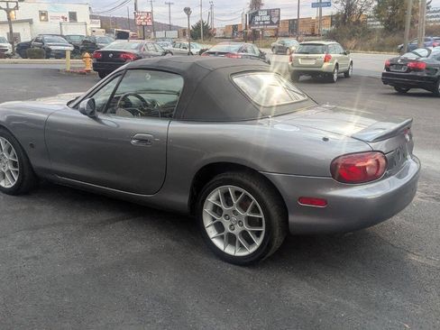 Used 2002 MAZDA MX-5 Miata SE image 13