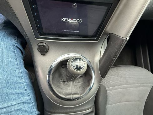 Used 2008 Pontiac Solstice Convertible w/ Preferred Package image 17