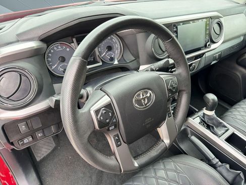 Used 2022 Toyota Tacoma SR5 w/ Technology Package RWD image 22