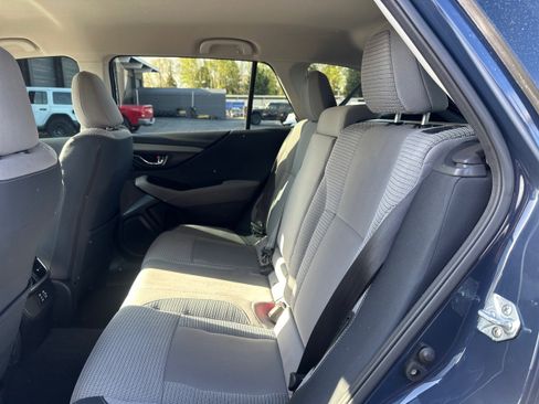 Used 2024 Subaru Outback Premium AWD/4WD image 10