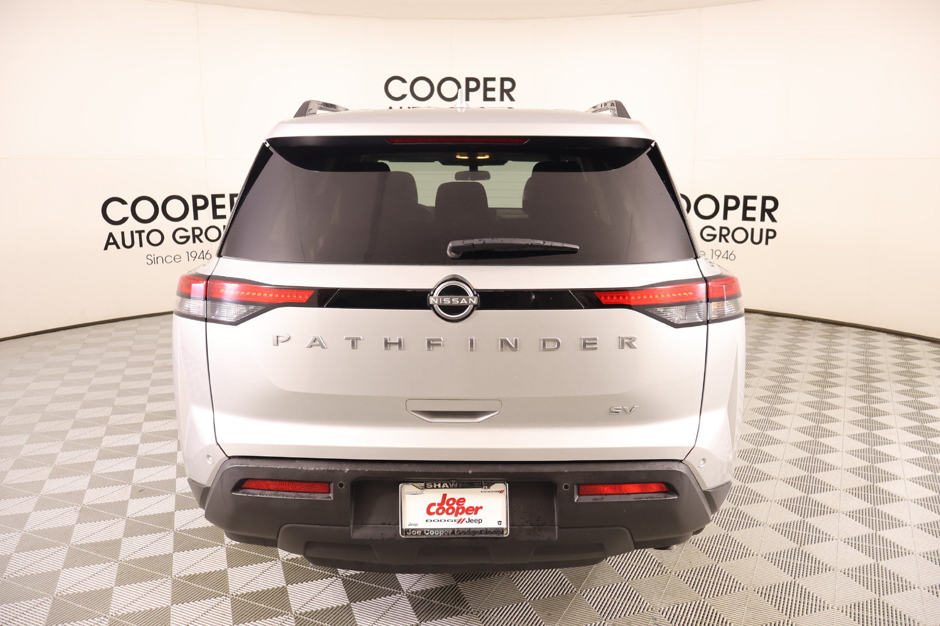 Used 2024 Nissan Pathfinder SV FWD image 22