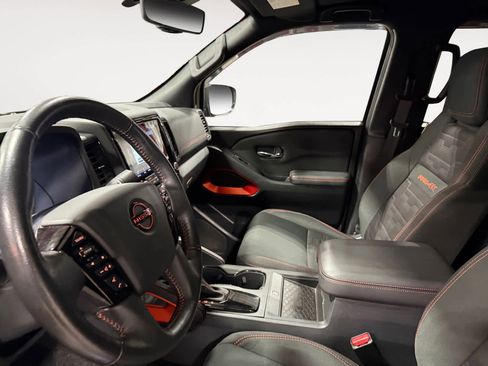 Used 2023 Nissan Frontier PRO-4X image 10