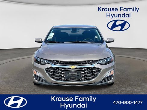 Used 2022 Chevrolet Malibu LT FWD image 2