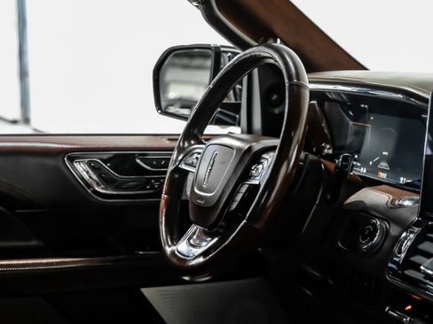 Used 2018 Lincoln Navigator Black Label image 22