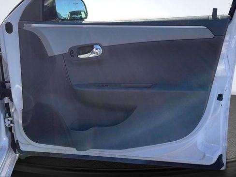 Used 2011 Chevrolet Malibu LS image 23