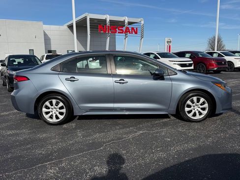 Used 2024 Toyota Corolla LE image 7