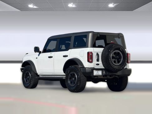 Used 2022 Ford Bronco Wildtrak image 3