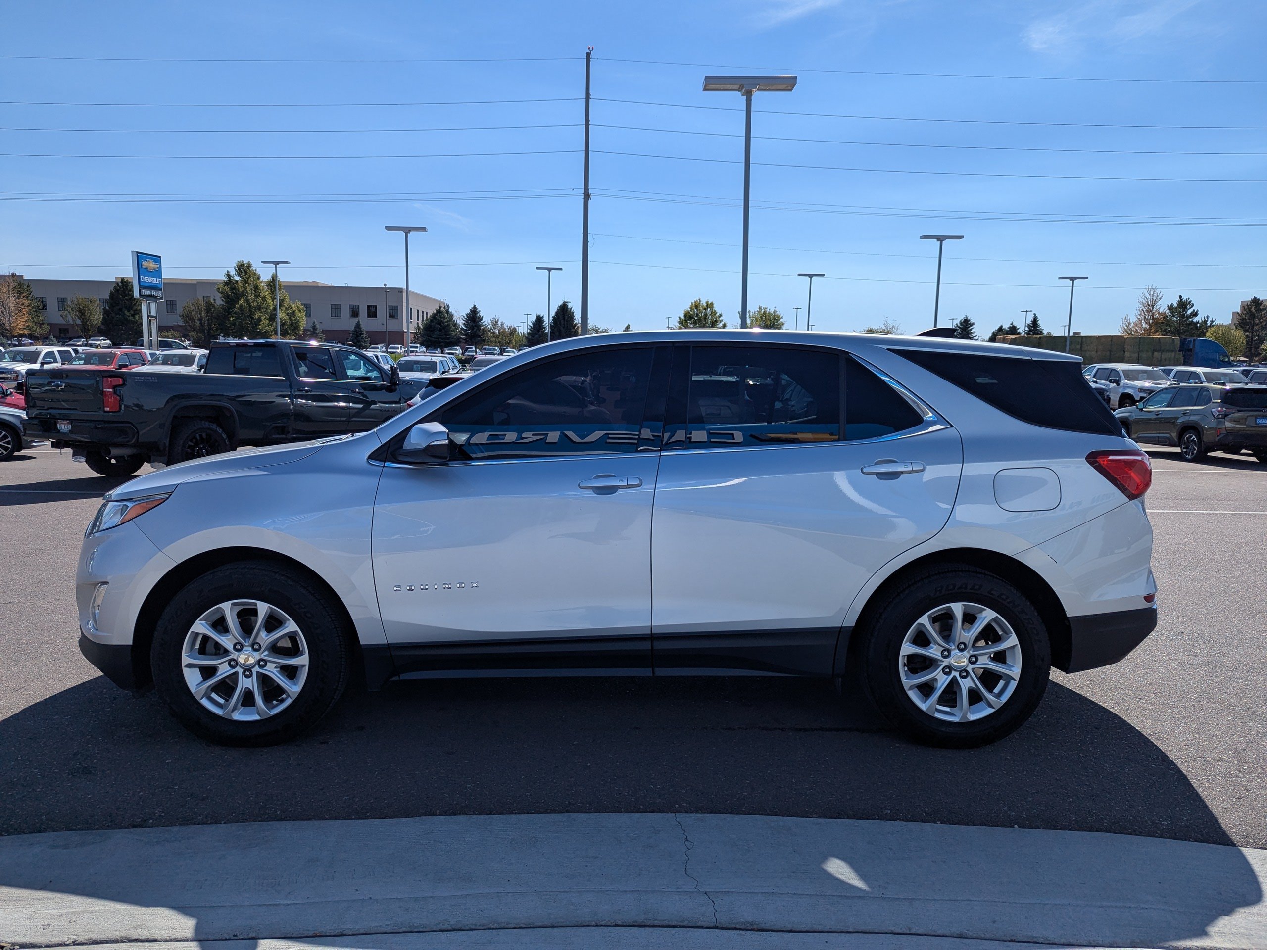 Used 2019 Chevrolet Equinox LT FWD image 8