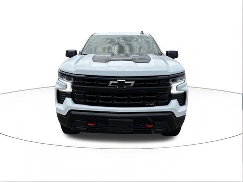 Used 2025 Chevrolet Silverado 1500 LT Trail Boss w/ Protection Package AWD/4WD image 8
