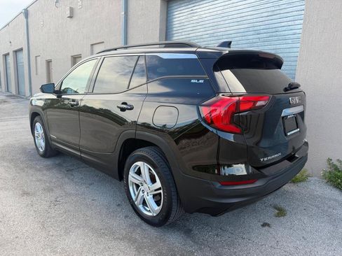 Used 2019 GMC Terrain SLE w/ Driver Convenience Package AWD/4WD image 4