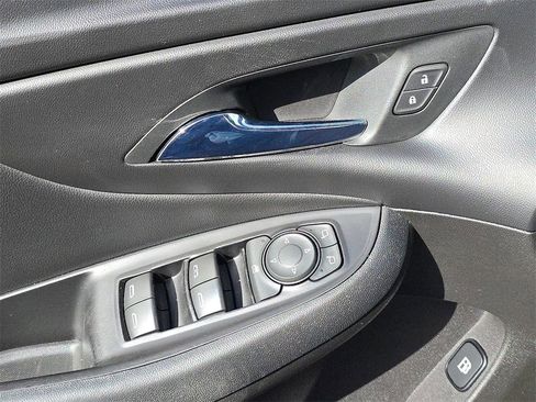 Used 2018 Chevrolet Volt LT w/ Comfort Package image 23