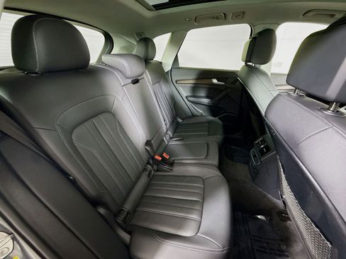 Used 2023 Audi Q5 2.0T Premium Plus w/ Premium Plus Package image 27