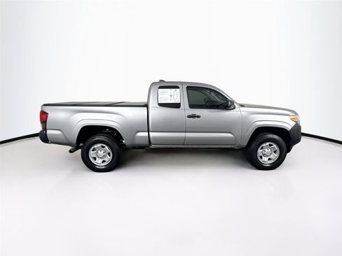 Used 2019 Toyota Tacoma SR image 5