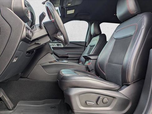 Used 2023 Ford Explorer ST-Line w/ Class IV Trailer Tow Package image 17