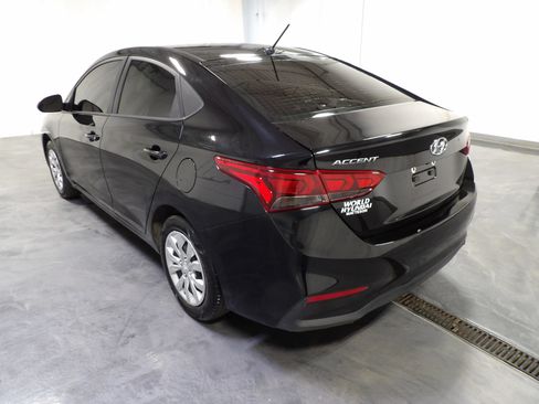 Used 2021 Hyundai Accent SE FWD image 6