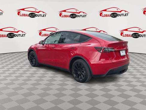 Used 2022 Tesla Model Y Long Range AWD/4WD image 6