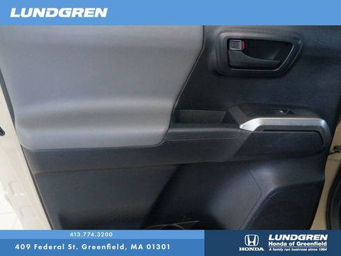 Used 2017 Toyota Tacoma 4x4 Double Cab image 22