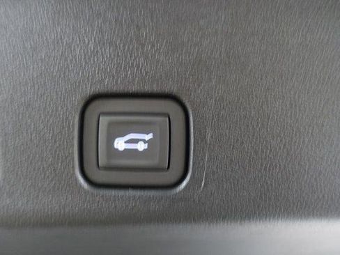 New 2026 Chevrolet Traverse Z71 w/ Enhanced Driving Package AWD/4WD image 23