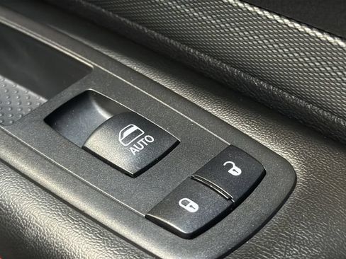 Used 2018 Dodge Durango GT AWD/4WD image 10