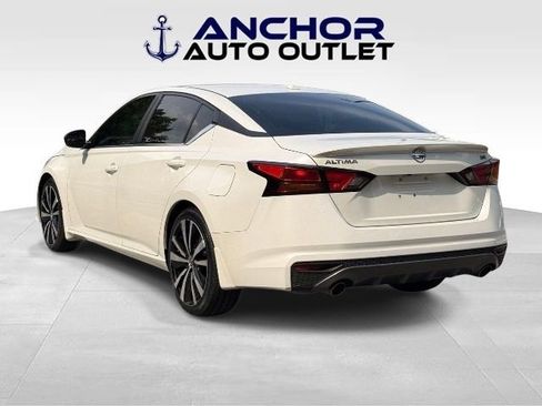 Used 2019 Nissan Altima 2.5 SR w/ SR Premium Package FWD image 6