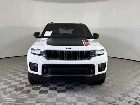 Used 2022 Jeep Grand Cherokee Trailhawk w/ Luxury Tech Group III image 3